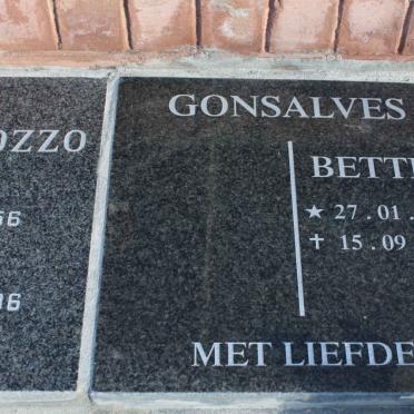 GONSALVES Betty 1934-2008