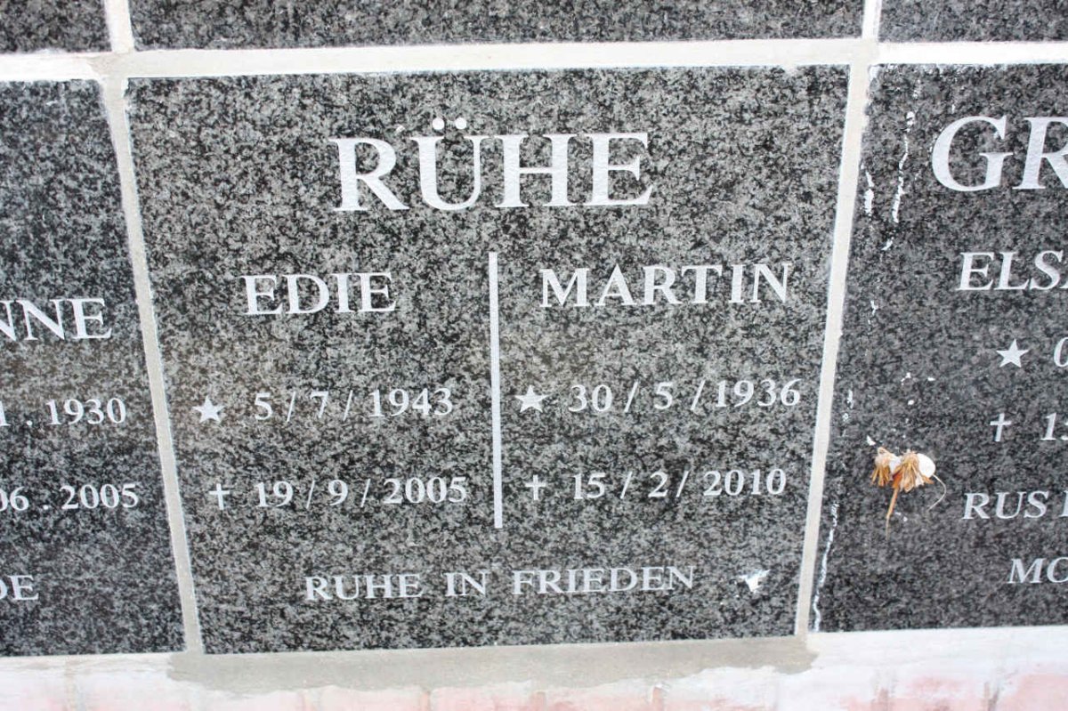 RUHE Martin 1936-2010 &amp; Edie 1943-2005