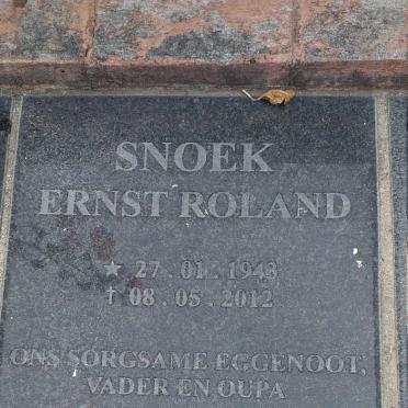 SNOEK Ernst Roland 1943-2012