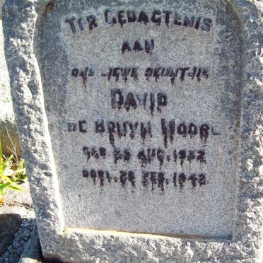 MOORE David de Bruyn 1932-1942
