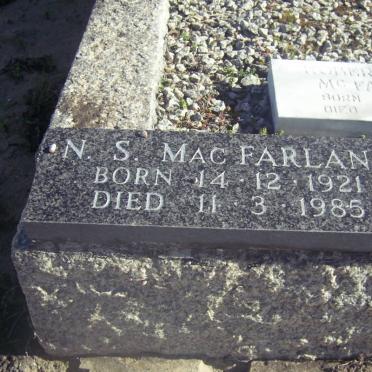 McFARLANE Walter Robert 1871-1955 &amp; Aletta DE KOCK 1882-1973