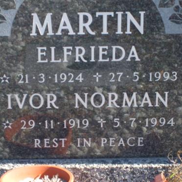 MARTIN Ivor Norman 1919-1994 &amp; Elfrieda 1924-1993