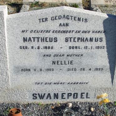 SWANEPOEL Mattheus Stephanus 1895-1952 &amp; Nellie 1903-1993