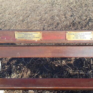 DAVIES Dennis 1919-2001 :: DAVIES Nigel 1954-2012