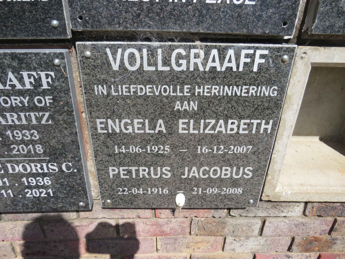 VOLLGRAAFF Petrus Jacobus 1916-2008 &amp; Engela Elizabeth 1925-2007