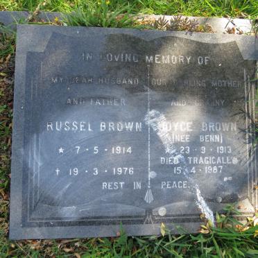 BROWN Russel 1914-1976 &amp; Joyce BENN 1913-1987