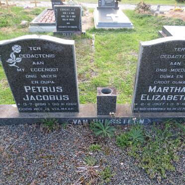 HUYSSTEEN Petrus Jacobus, van 1896-1982 & Martha Elizabeth 1907-1988