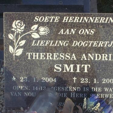 SMIT Theressa Andria 2004-2004