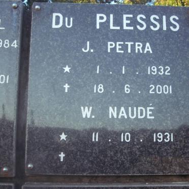 PLESSIS W. Naudé, du 1931- &amp; J. Petra 1932-2001