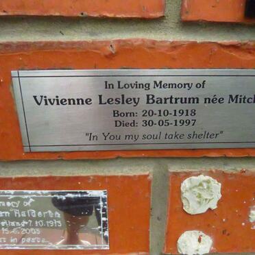 BARTRUM Vivienne Lesley nee MITCHEL 1918-1997