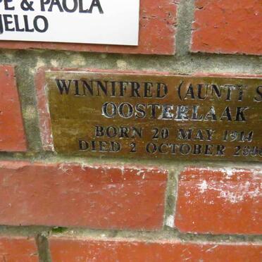 OOSTERLAAK Winnifred 1914-2006