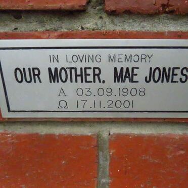 JONES Mae 1908-2001