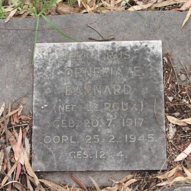 BARNARD Cornelia E. nee LE ROUX 1917-1945