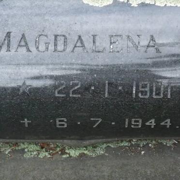 JAARSVELDT Marthinus G.C., van 1897-1972 &amp; Magdalena E. 1901-1944 