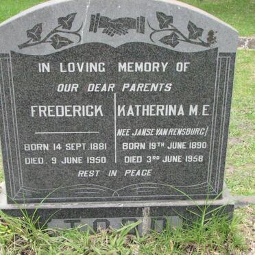 TODD Fredrik 1881-1950 &amp; Katherina M.E. JANSE VAN RENSBURG 1890-1958