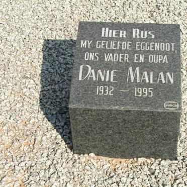 JOUBERT Pieter 1902-1978 &amp; Lenie CARSTENS 1913-1971 :: MALAN Danie 1932-1995