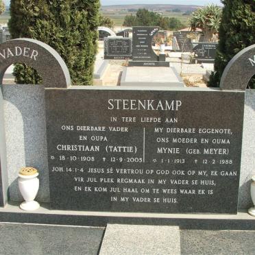 STEENKAMP Christiaan 1908-2005 &amp; Mynie MEYER 1913-1988