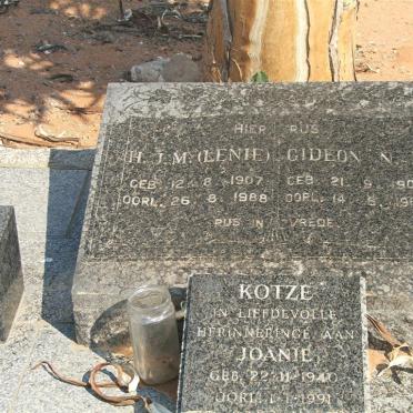 VISSER Gideon N.F. 1900-1962 &amp; H.J.M. 1907-1988 :: KOTZE Joanie 1940-1991 :: VISSER Hannes 1935-2005