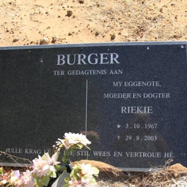 BURGER Riekie 1967-2003