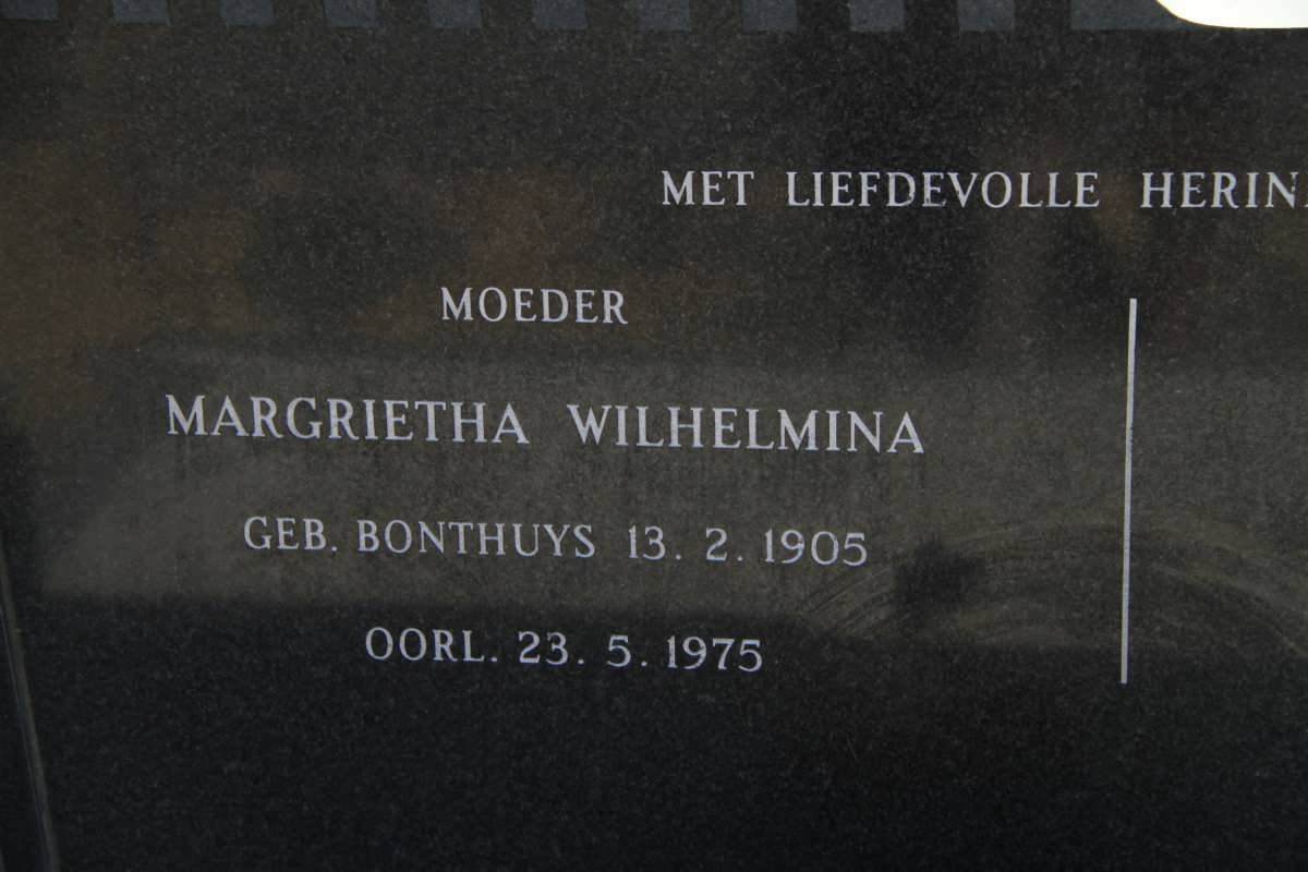 BOSMAN Margrietha Wilhelmina nee BONTHUYS 1905-1975