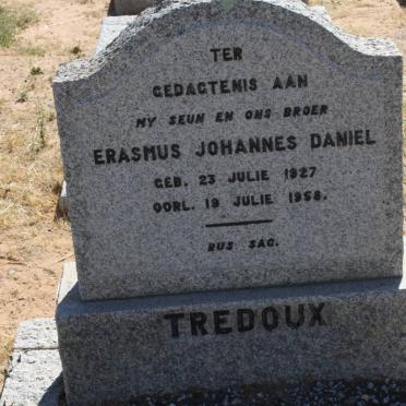 TREDOUX Erasmus Johannes Daniel 1927-1958