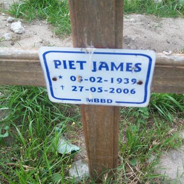 JAMES Piet 1939-2006
