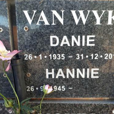 WYK Danie, van 1935-2018 &amp; Hannie 1945-