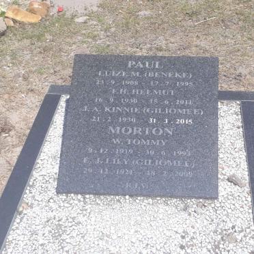 PAUL Luize M. nee BENEKE 1908-1995 :: PAUL F.A. Helmut 1930-2011