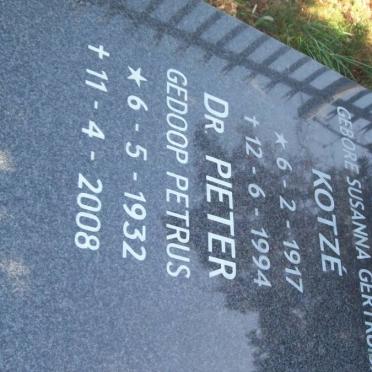 ROOS Petrus 1932-2008 &amp; Susanna Gertruida KOTZÉ 1917-1994