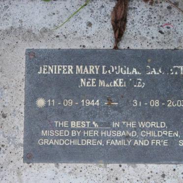 GARRET Jenifer Mary Douglas nee MacKENZIE 1944-2003