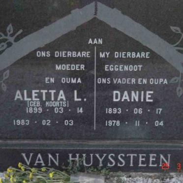 HUYSSTEEN Danie 1893-1978 &amp; Aletta A.L. KOORTS 1899-1983