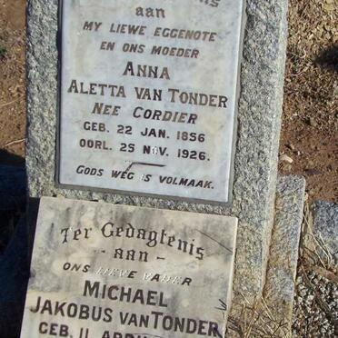 TONDER Michael Jakobus, van 1849-1930 &amp; Anna Aletta CORDIER 1856-1926