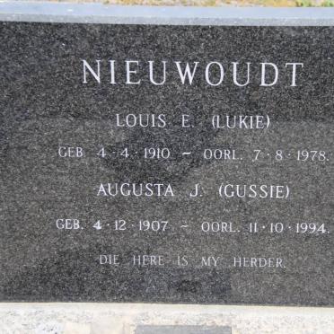 NIEUWOUDT Louis E. 1914-1978 &amp; Augusta J. 1907-1994