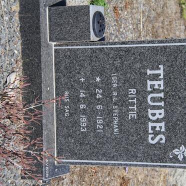 TEUBES R.L. nee STEPHAN 1921-1993