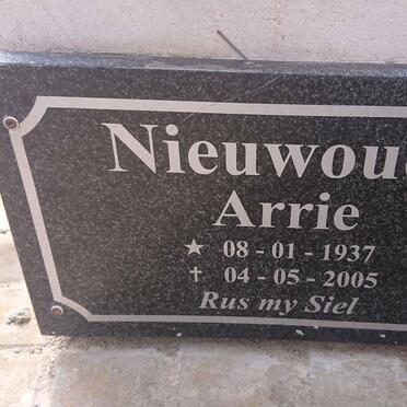 NIEUWOUDT Arrie 1937-2005