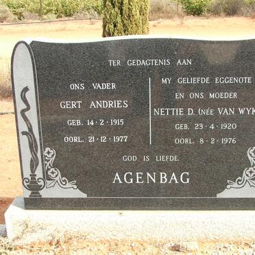AGENBAG Gert Andries 1915-1977 &amp; Nettie D. VAN WYK 1920-1976 