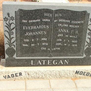 LATEGAN Everhardus Johannes 1892-1972 &amp; Anna F.H. DE WAAL 1900-1970