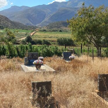 Western Cape, LADISMITH district, Anysberge, Papkuilfontein 19, farm cemetery_4