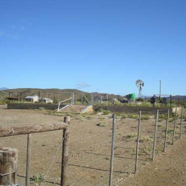 2. Entrance to the cemetery