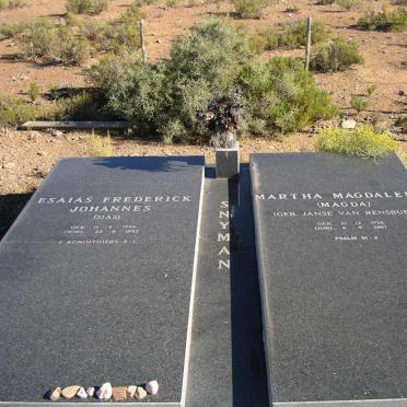 SNYMAN Esaias Frederick Johannes 1926-1992 &amp; Martha Magdalena JANSE VAN RENSBURG 1928-2007