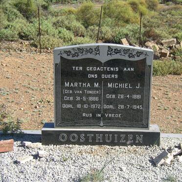 OOSTHUIZEN Michiel J. 1881-1945 &amp; Martha M. VAN TONDER 1886-1972