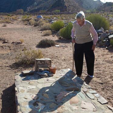 Western Cape, LAINGSBURG district, Nooitgedagt 247, Langwater farm cemetery