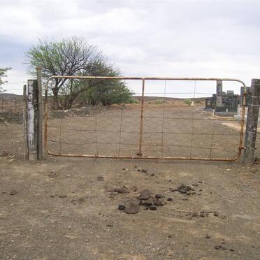1. Entrance to the Leeu Gamka cemetery