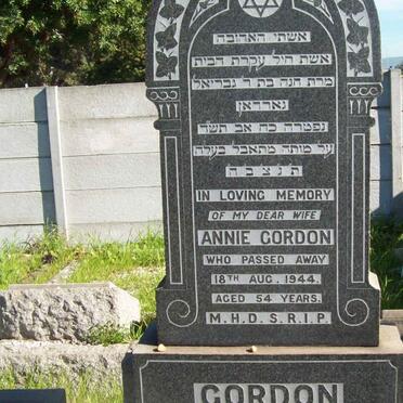 GORDON Annie  -1944 