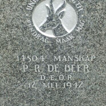 BEER P.R. de, −1942