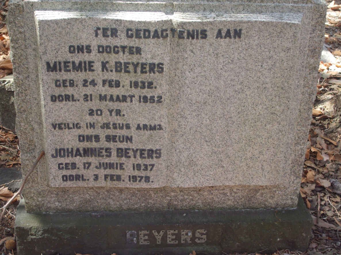 BEYERS Johannes 1937-1978 :: BEYERS Miemie K. 1932-1952