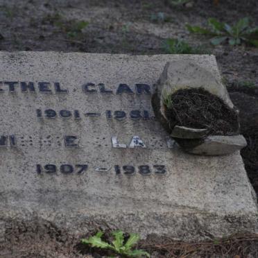 CLARK? Ethel 1901-1951 :: CLARK? Winnie 1907-1983