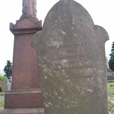 DOMINIGUS Laura Mary -1905