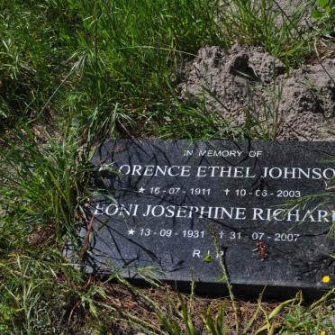 JOHNSON Florence Ethel 1911-2003 :: RICHARDS Leoni Josephine 1931-2007