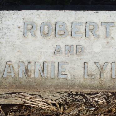 LYLE Robert &amp; Annie